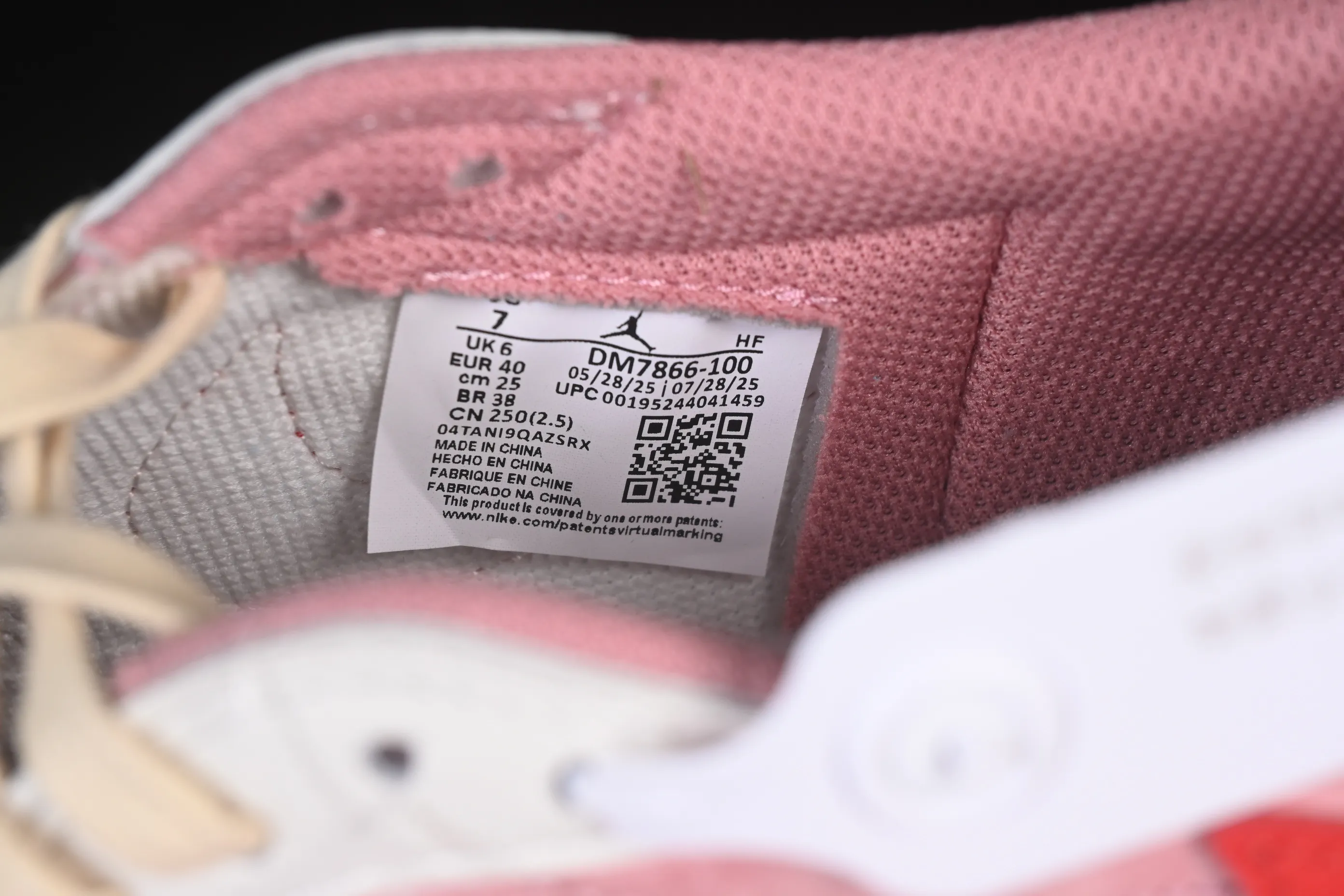 All categories Air Jordan Jordan series basketball shoes Air Jordan 1 Low Travis Scott x Air Jordan 1 Low OG AJ1 Joe 1 undercut low DM7866-100